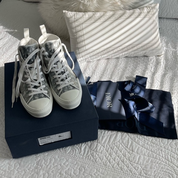 Dior B23 High-Top Sneaker White and Black Oblique Canvas 40.5 - Picture 2 of 16